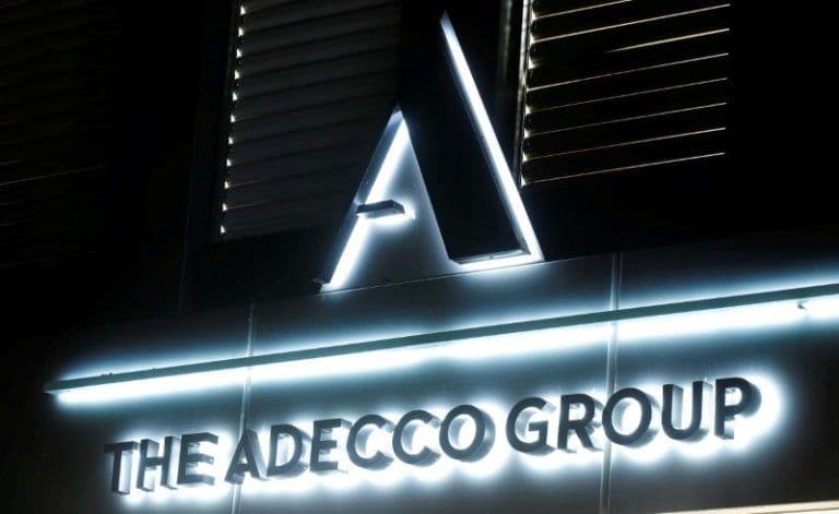 Modération des ambitions des entreprises en matière d’IA chez le groupe Adecco